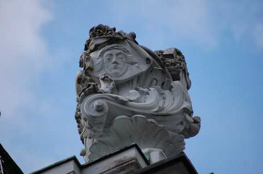 Figur an der Kreuzbergkirche